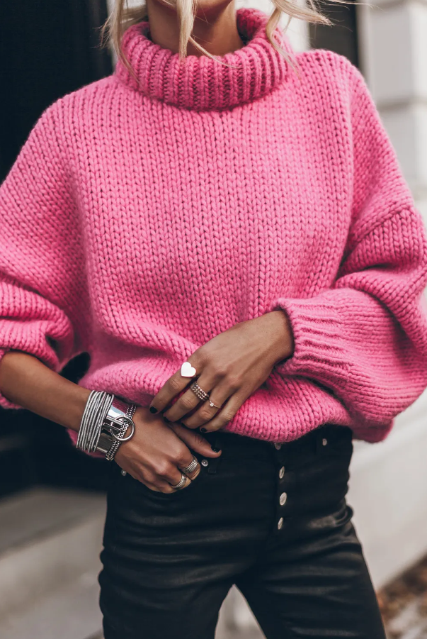 Loose turtleneck sweater, pink